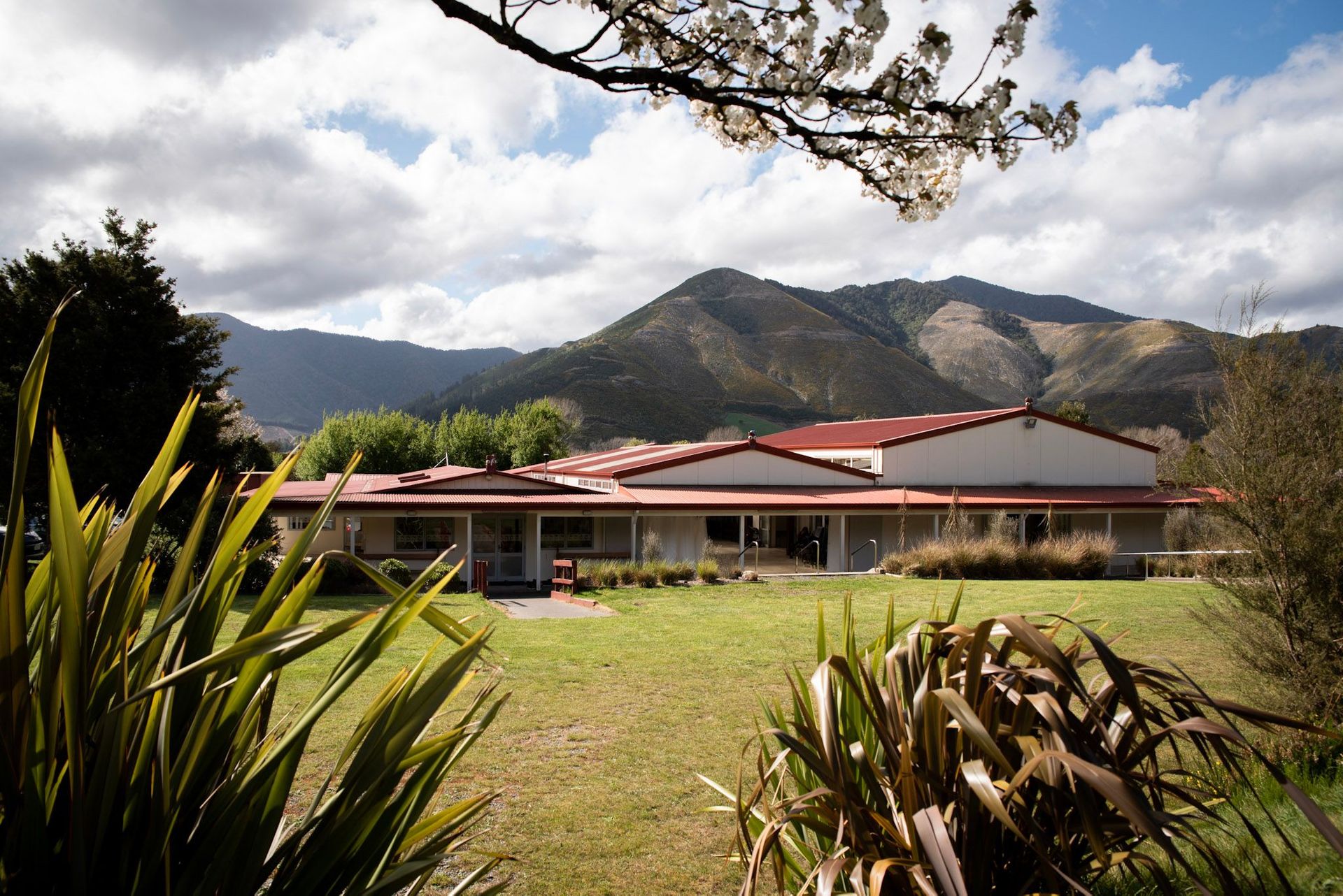 te-hora-marae.jpeg